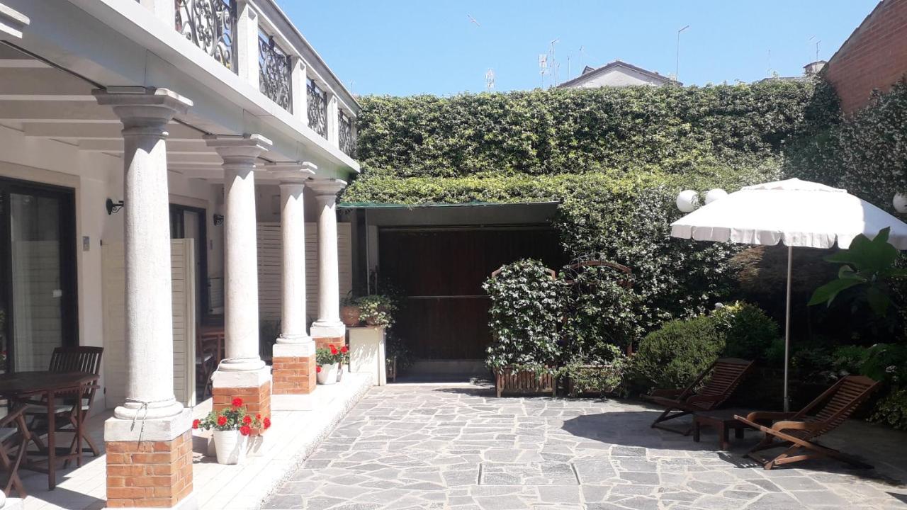 Casa Di Carlo Goldoni - Dimora Storica *